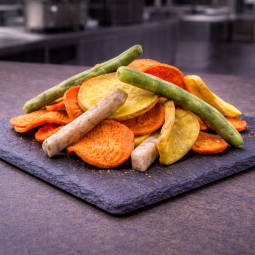 Mixed vegetable chips aperitif assortment