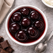 Glanzende Amarena kersen gekonfijt ingrediënt voor patisserie close-up