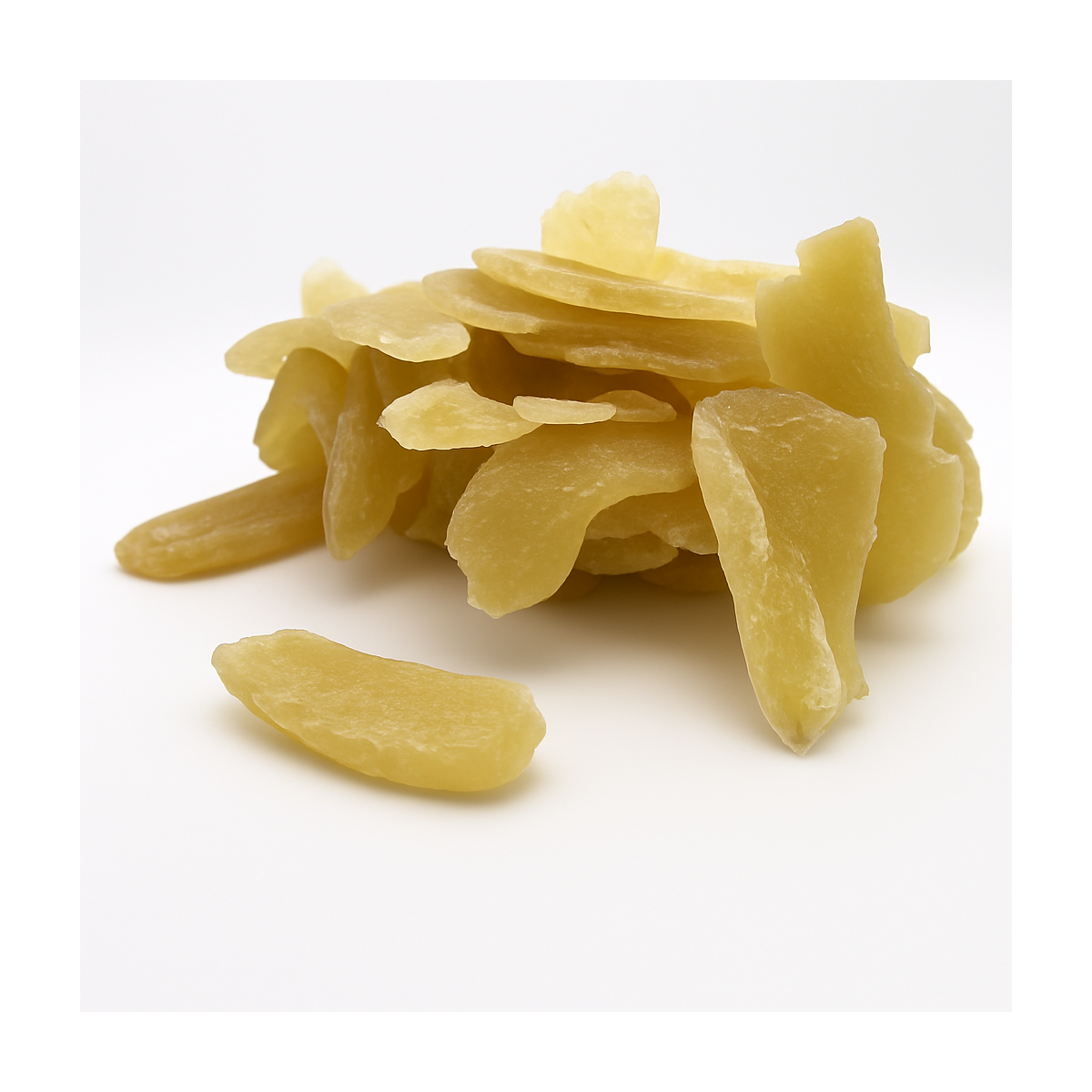 natural dried ginger from France, golden sweet slices rich in flavor and energy benefits